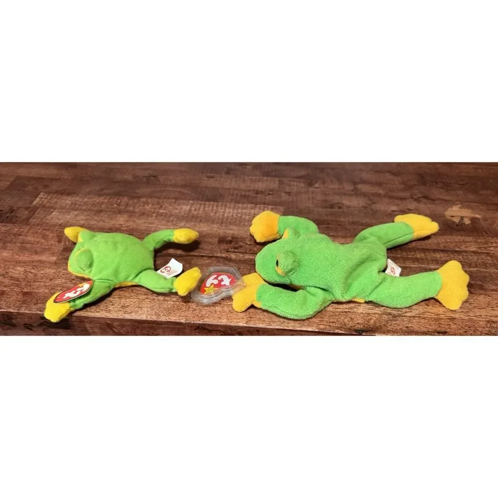 TY Beanie Baby - SMOOCHY the Frog (8 inch) PVC + 1993 Mini Version